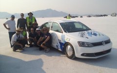 Volkswagen-Jetta-Hybrid-at-Bonneville-Salt-Flats-group-shot.jpg