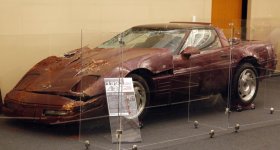 sinkhole-corvettes-1993-40th-ruby-red-damage-photo-national-corvette-museum-09.jpg
