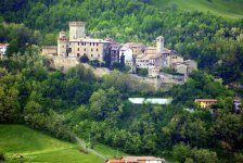 Vigoleno vista panoramica.jpg