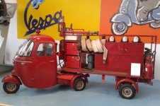 museo piaggio ape.jpg