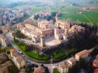 castelvetroaeream.jpg castelvetroaeream.jpg