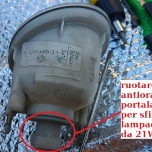 06-sostituzione lampada retromarcia