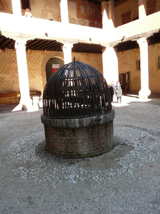 23'esimo scacco al gnu visita al castello