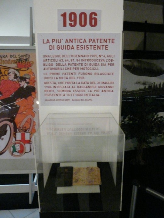 23'esimo scacco al gnu visita al museo dell'auto