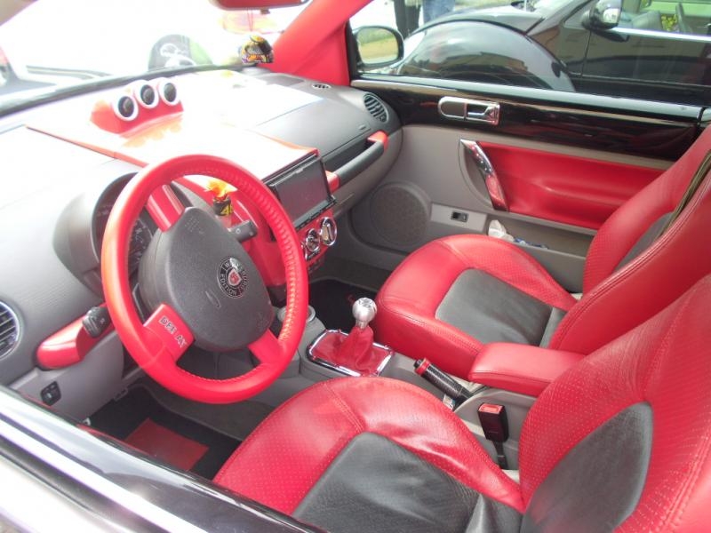 il 28? raduno nazionale delle New Beetle a Vigoleno !