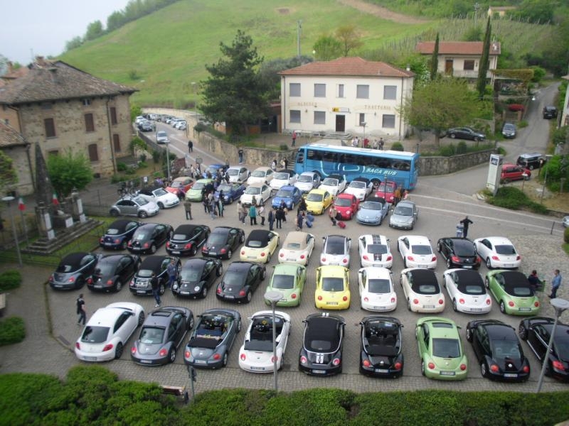 il 28? raduno nazionale delle New Beetle a Vigoleno !