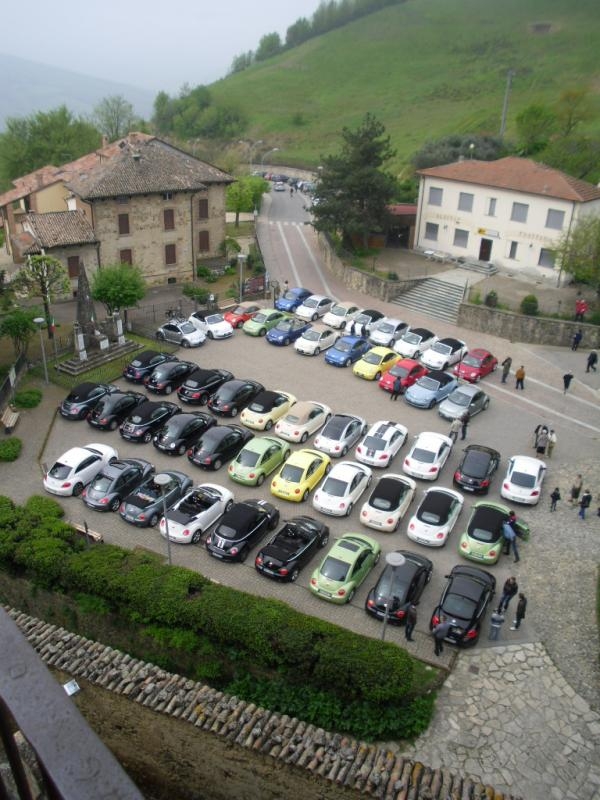 il 28? raduno nazionale delle New Beetle a Vigoleno !