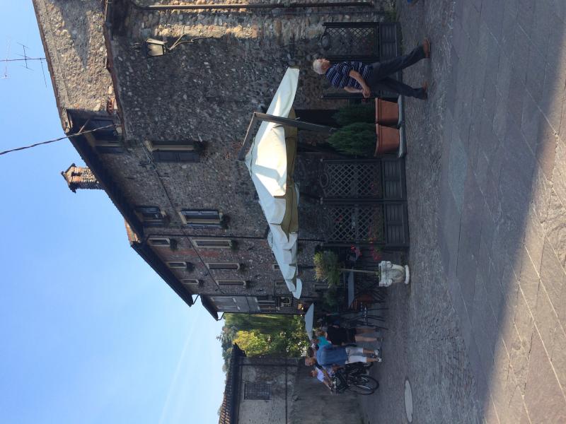 Miniraduni... pochi ma buoni!